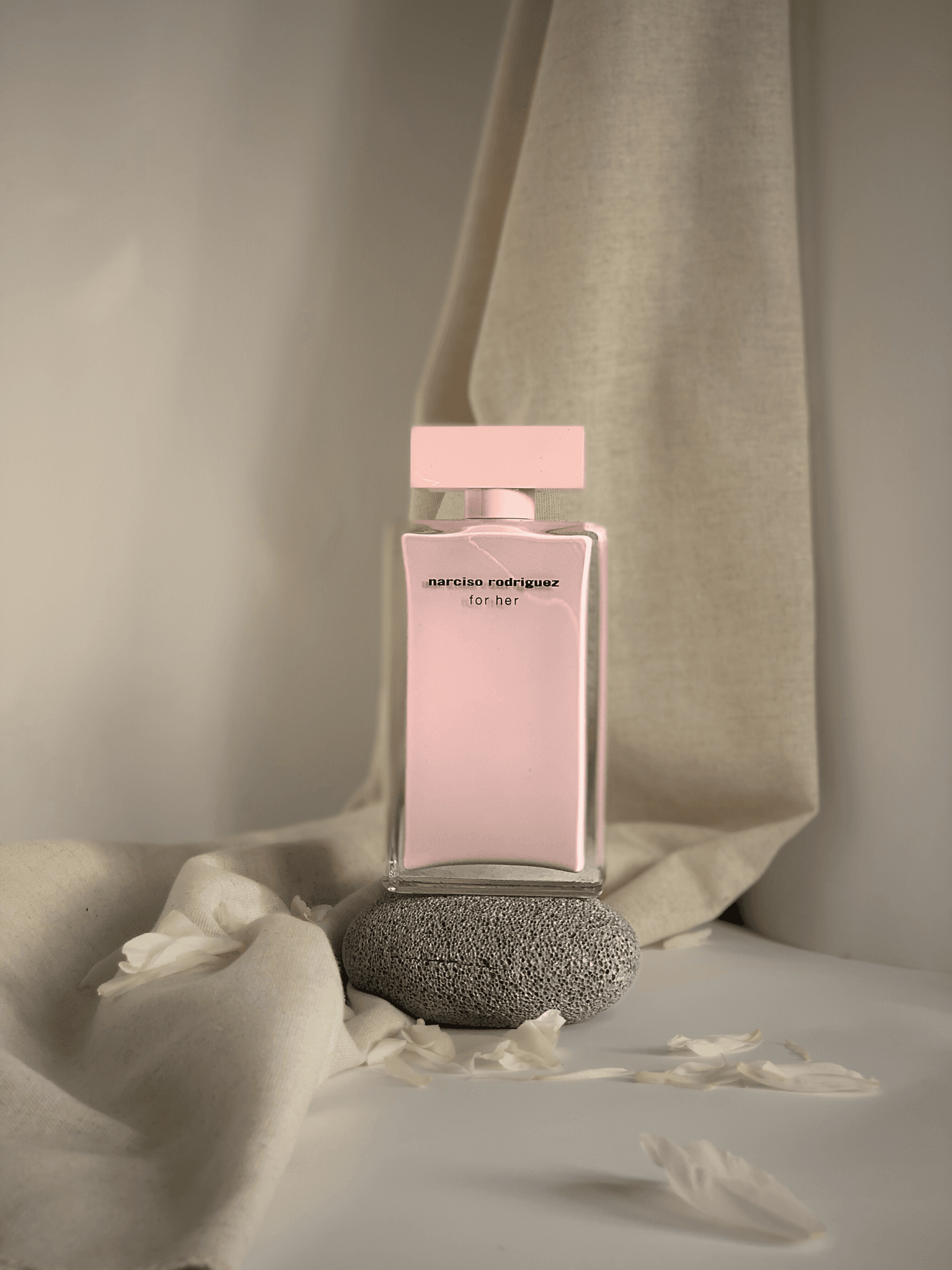 [MINI NỮ] NƯỚC HOA NARCISO RODRIGUEZ FOR HER – NGƯỜI PHỤ NỮ KHÔNG CẦN LÊN TIẾNG