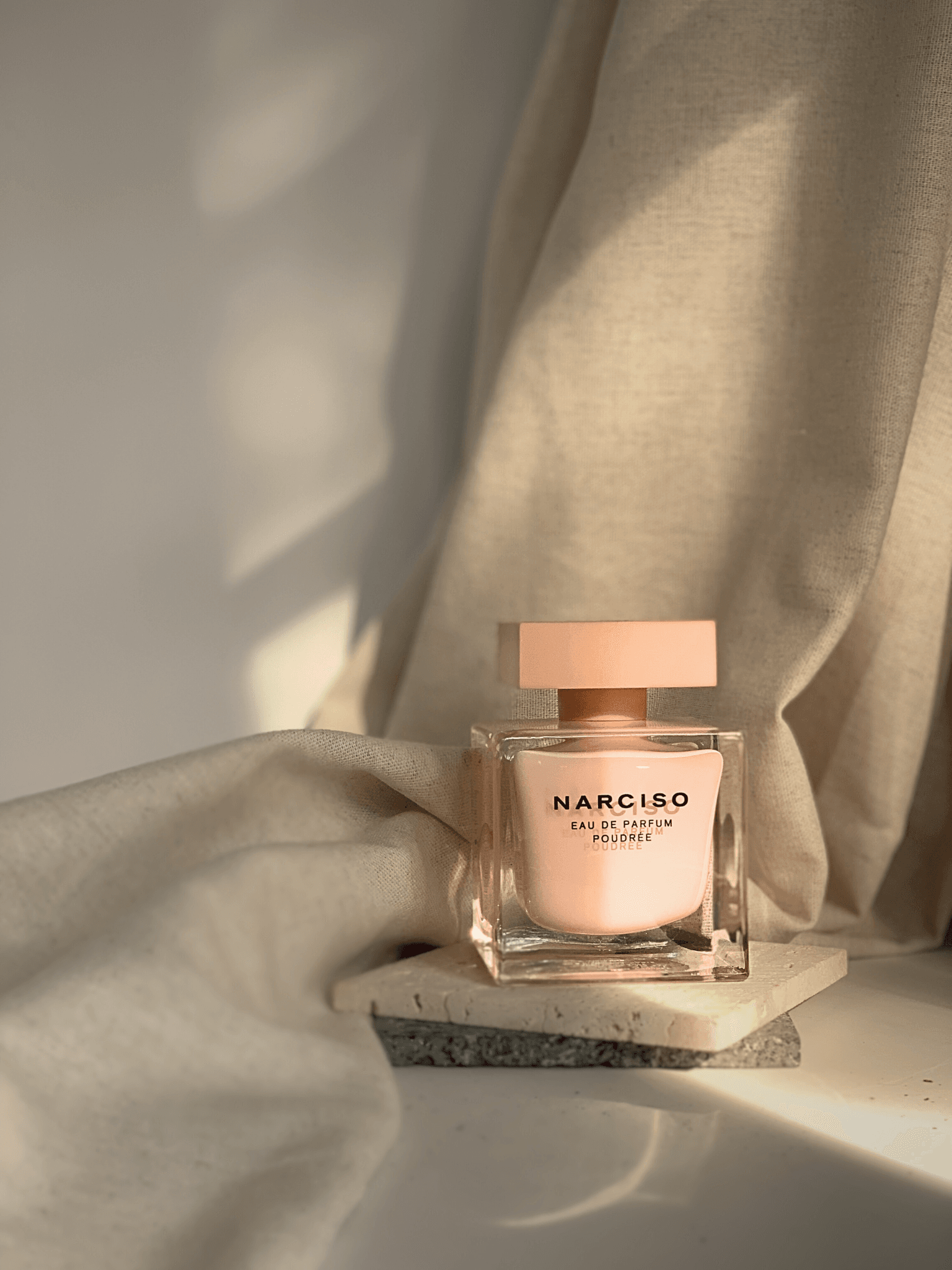 [MINI NỮ] NƯỚC HOA NARCISO RODRIGUEZ POUDRÉE – VẺ ĐẸP MANG MÙI PHẤN